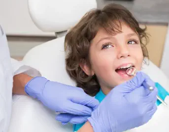 Clínica Dental | Dentista | Ortodoncia | Implantología | Odontopediatría | Estética Dental