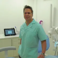 Clínica Dental | Dentista | Ortodoncia | Implantología | Odontopediatría | Estética Dental